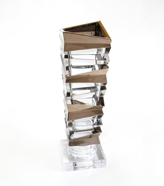 Platinum vase on foot- Rocky