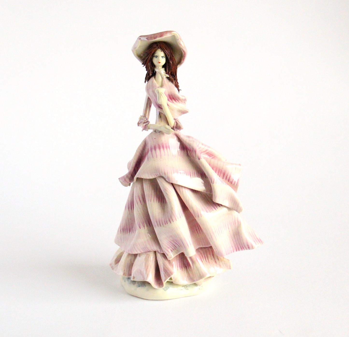 Lady statue- pink dress