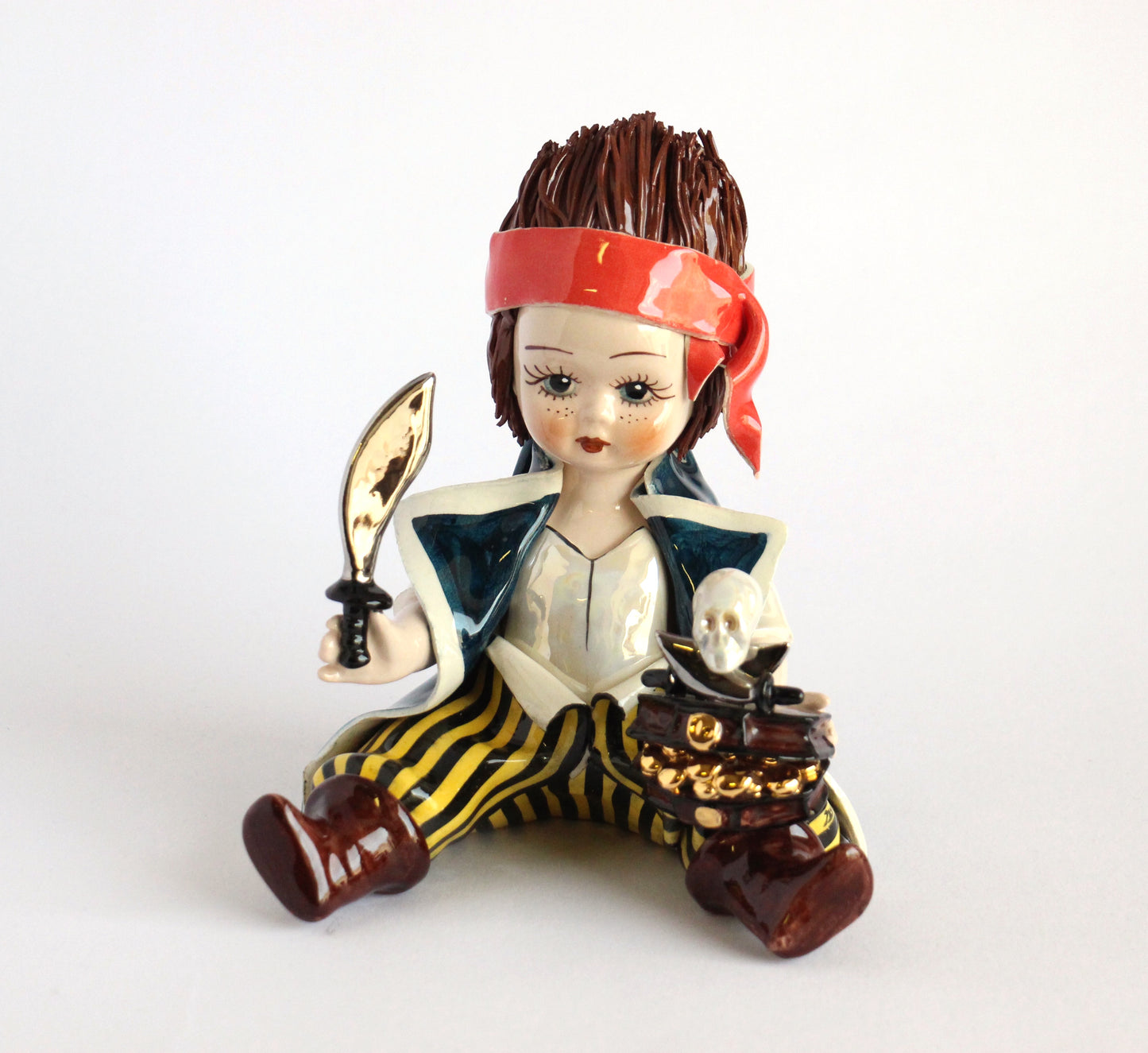 Sitting pirate with treasure