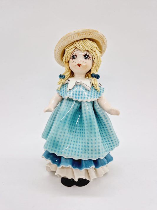 Lady with blonde hair