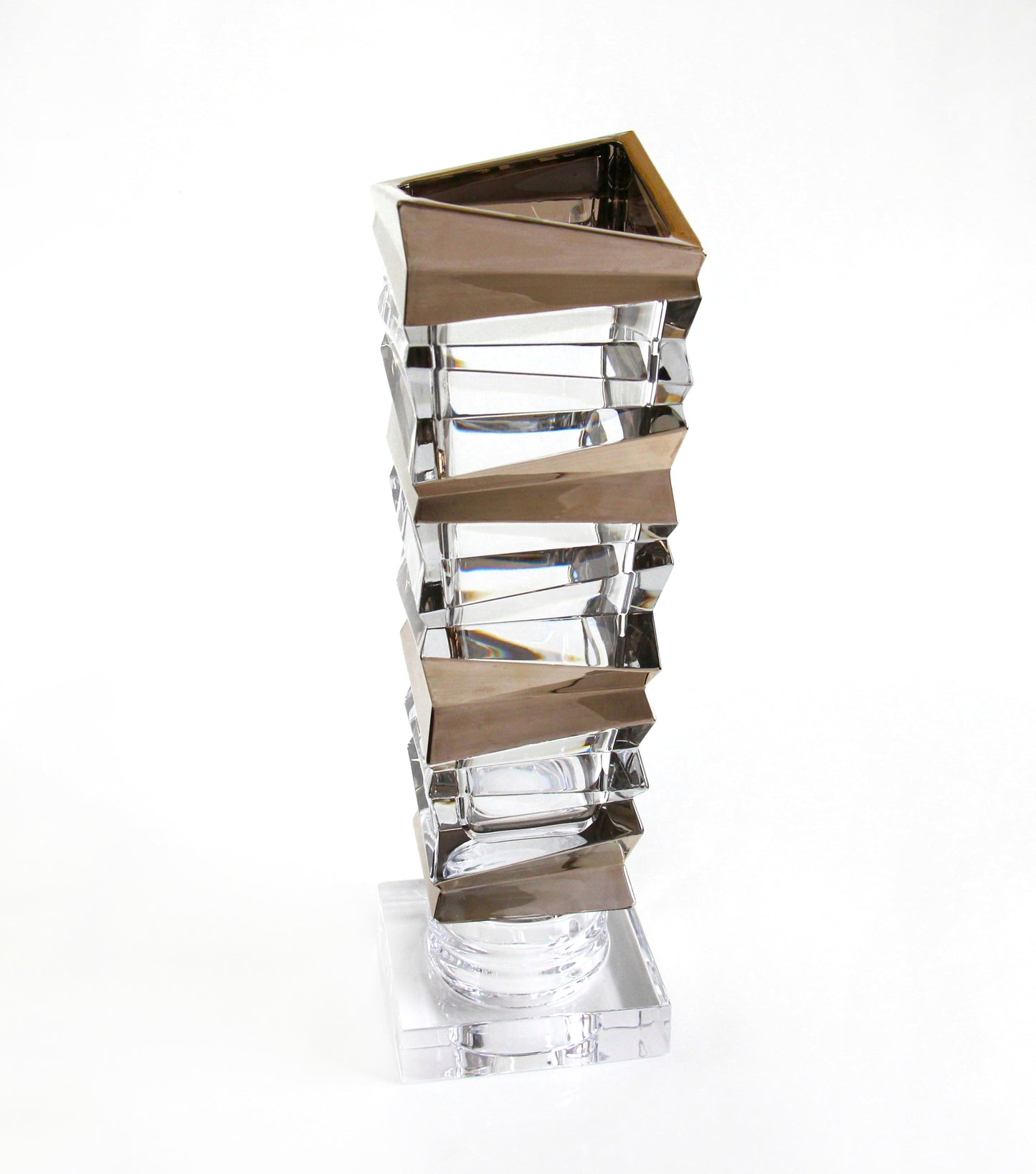 Platinum vase on foot- Rocky