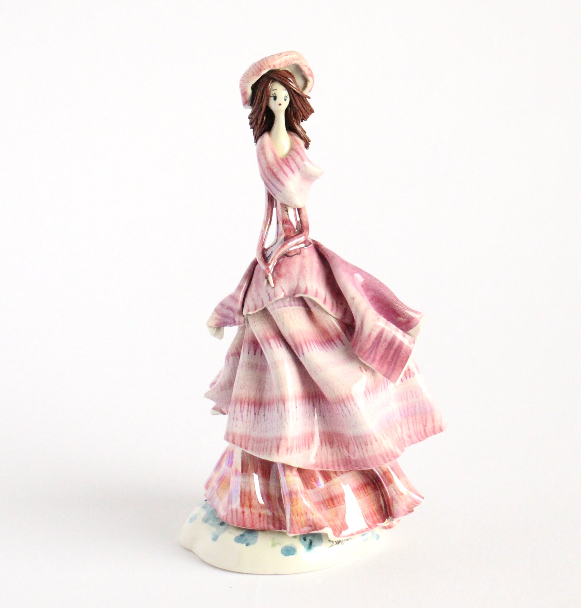 Lady statue- pink dress