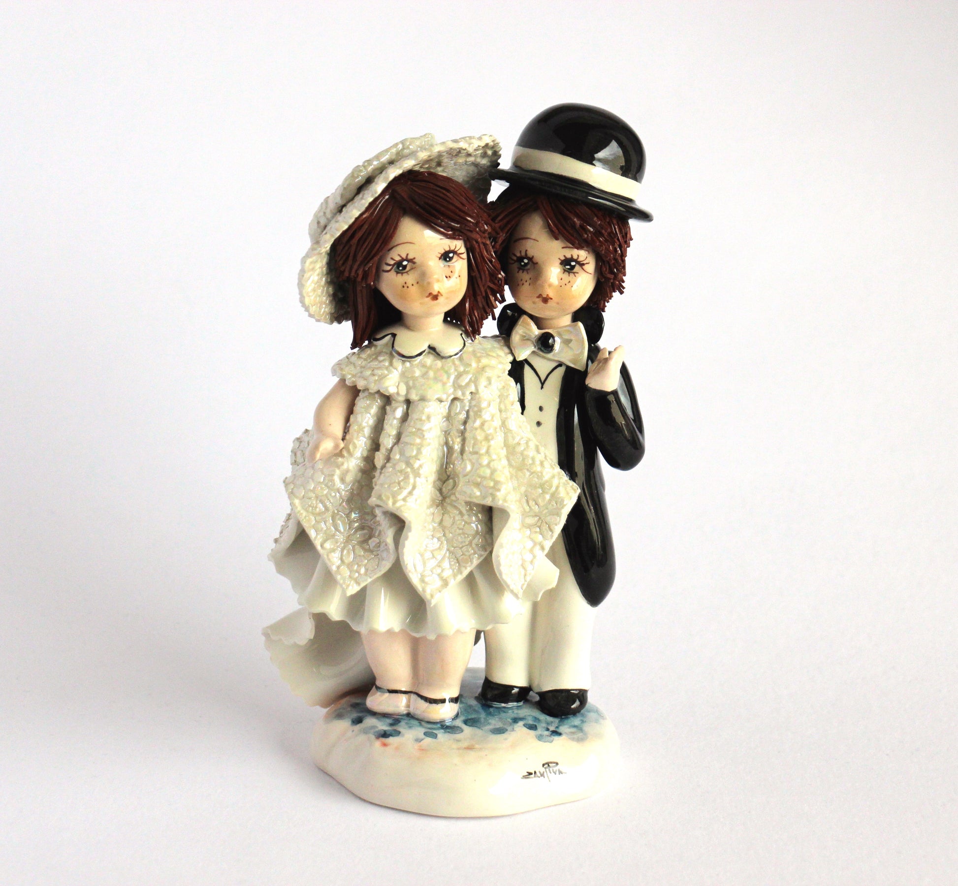 Porcelain couple