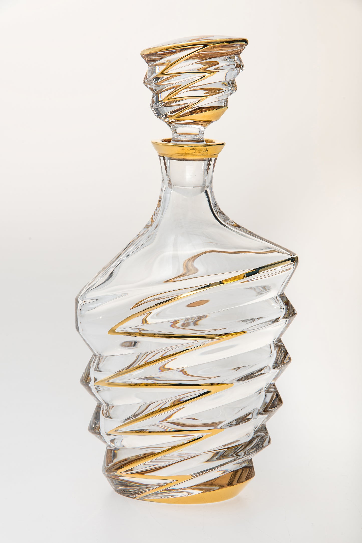 Crystal Decanter- Dynamic