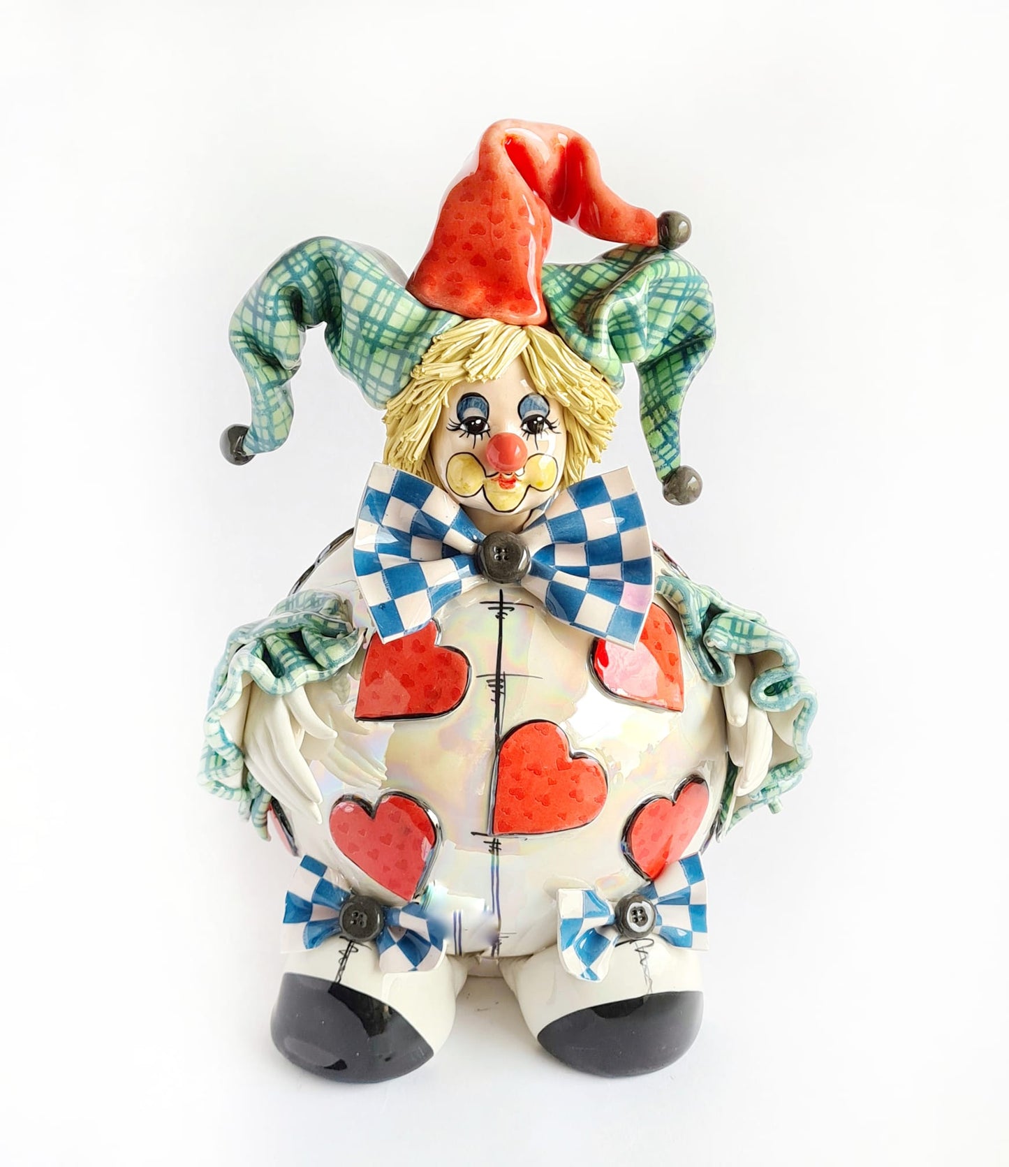 Standing clown- hearts