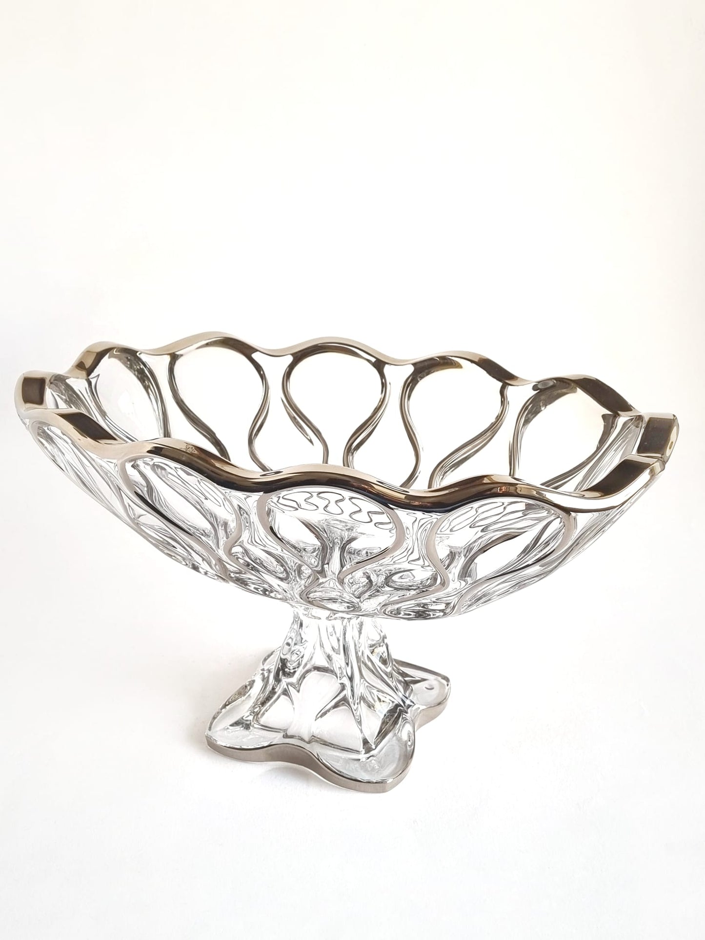 Crystal bowl on foot