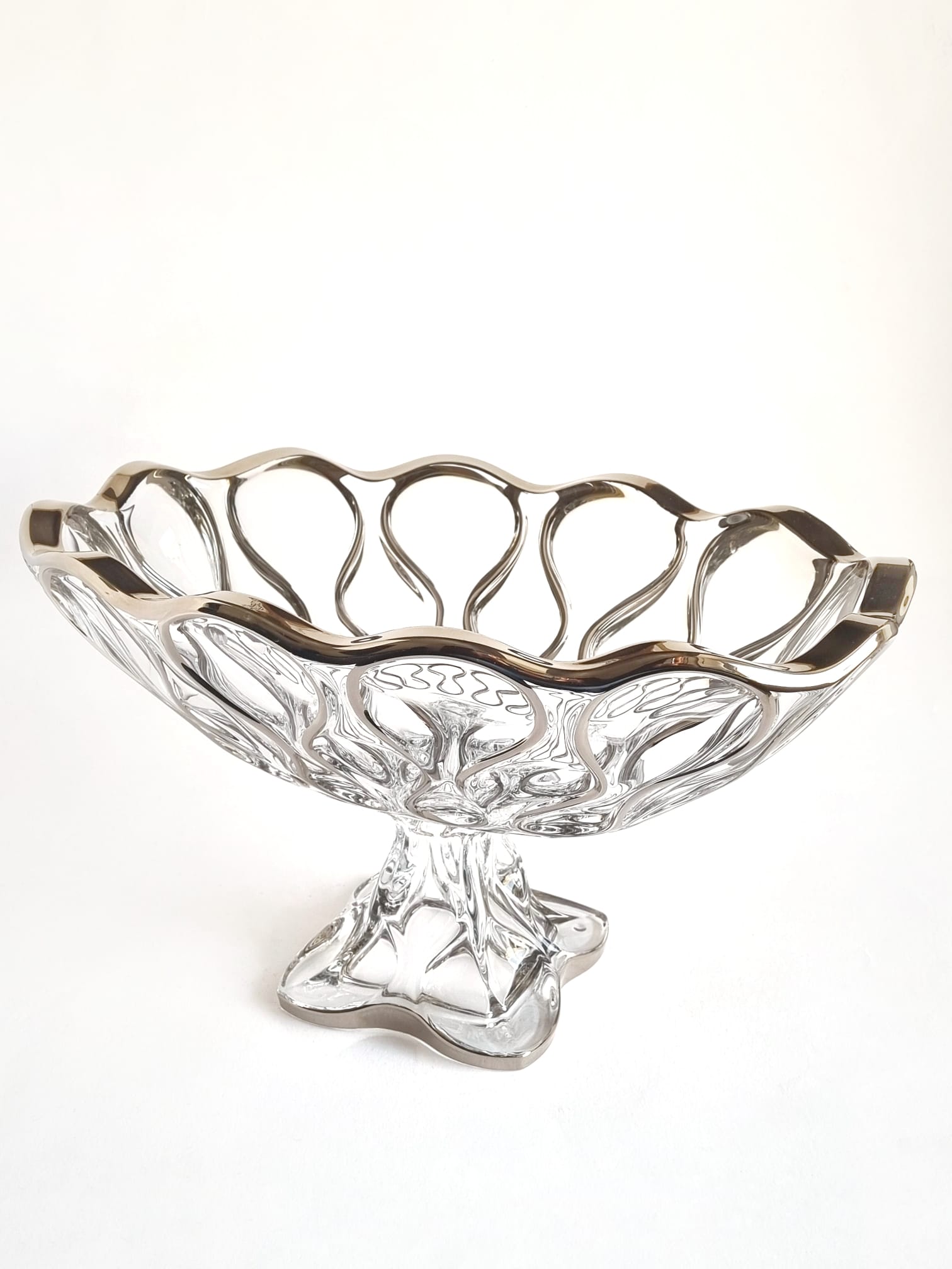 Crystal bowl on foot