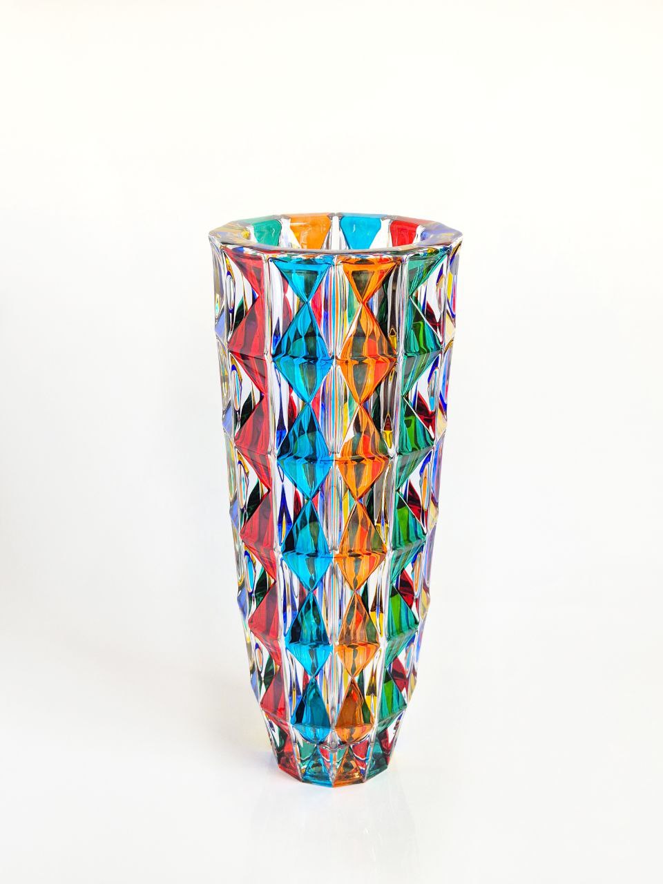 Colour crystal vase- Diamond