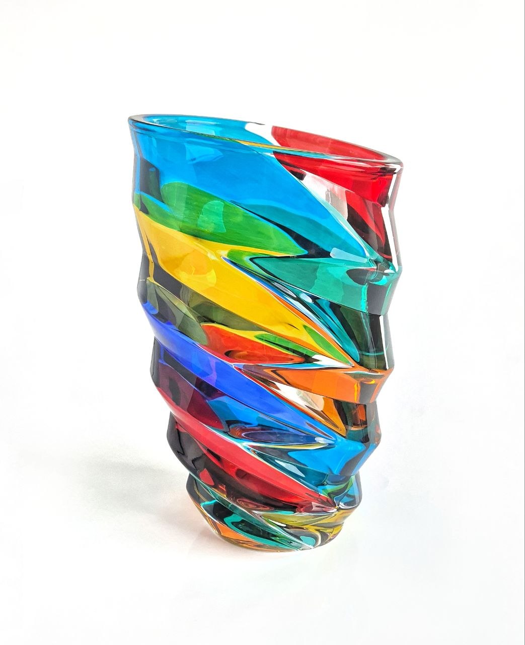 Colour crystal flower vase- Dynamic